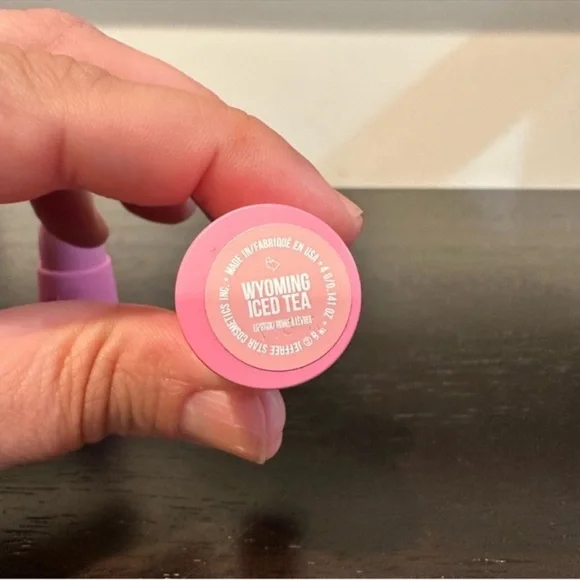 Jeffree Star Wyoming Ice Tea Velvet Trap Matte Lipstick - Picture 10 of 10